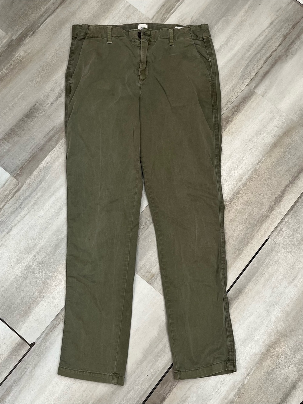 GAP Women's Green Chino Pants Size 8